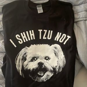 Graphic Tee- calling all dog lovers- unisex sizing